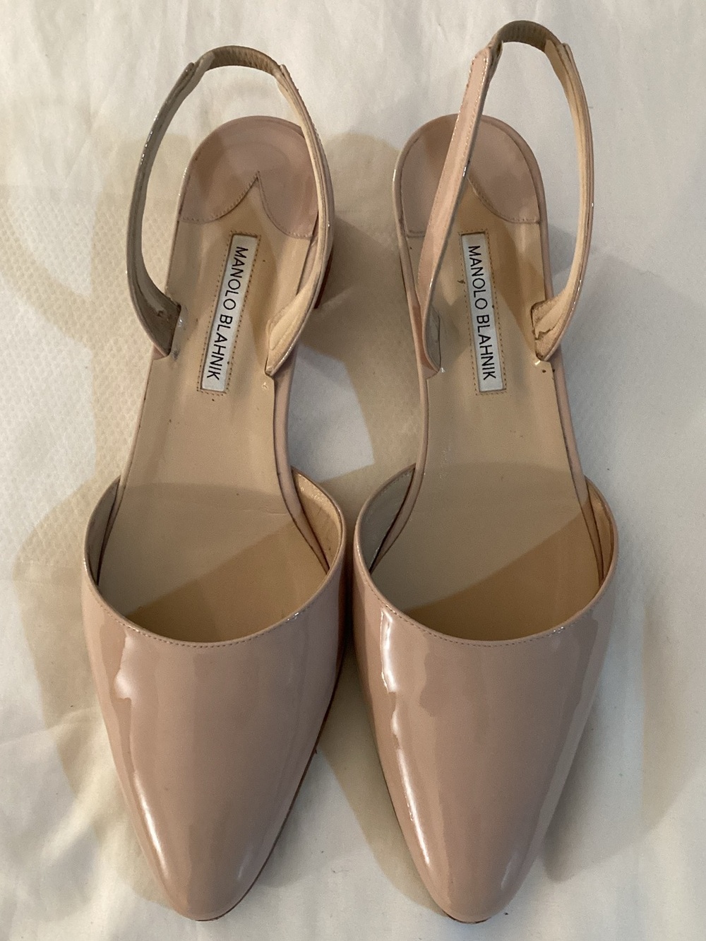 Manolo Blahnik
30mm Aspro Patent Leather Slingback Pumps - Picture 2 of 13